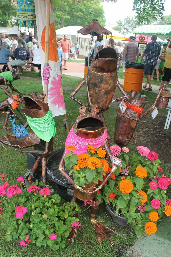 Shoppers Flock to Chardon Arts Festival Geauga County Maple Leaf