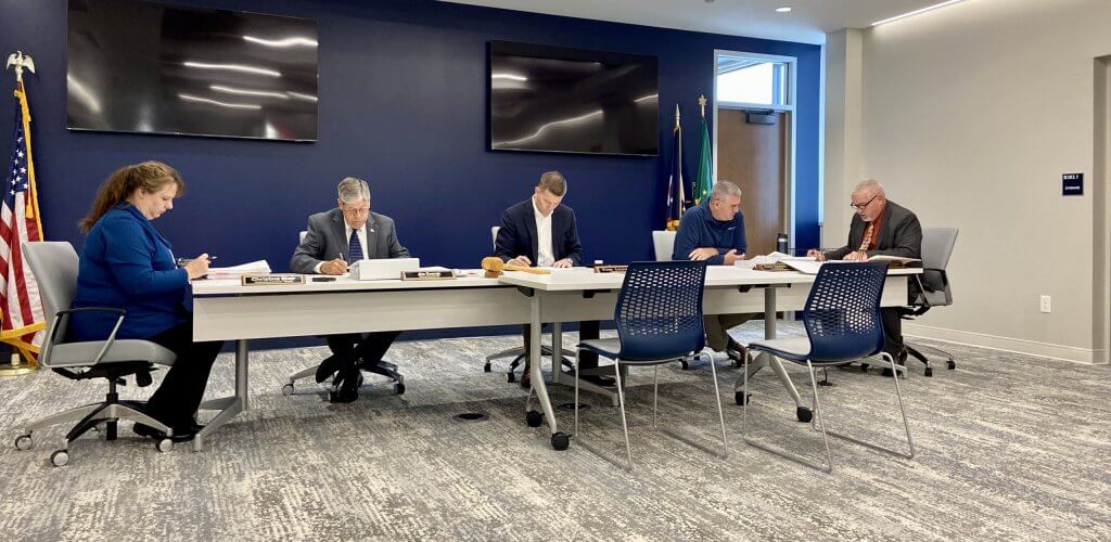 Commissioners Award Services for Geauga Residents Ages 60 and Over